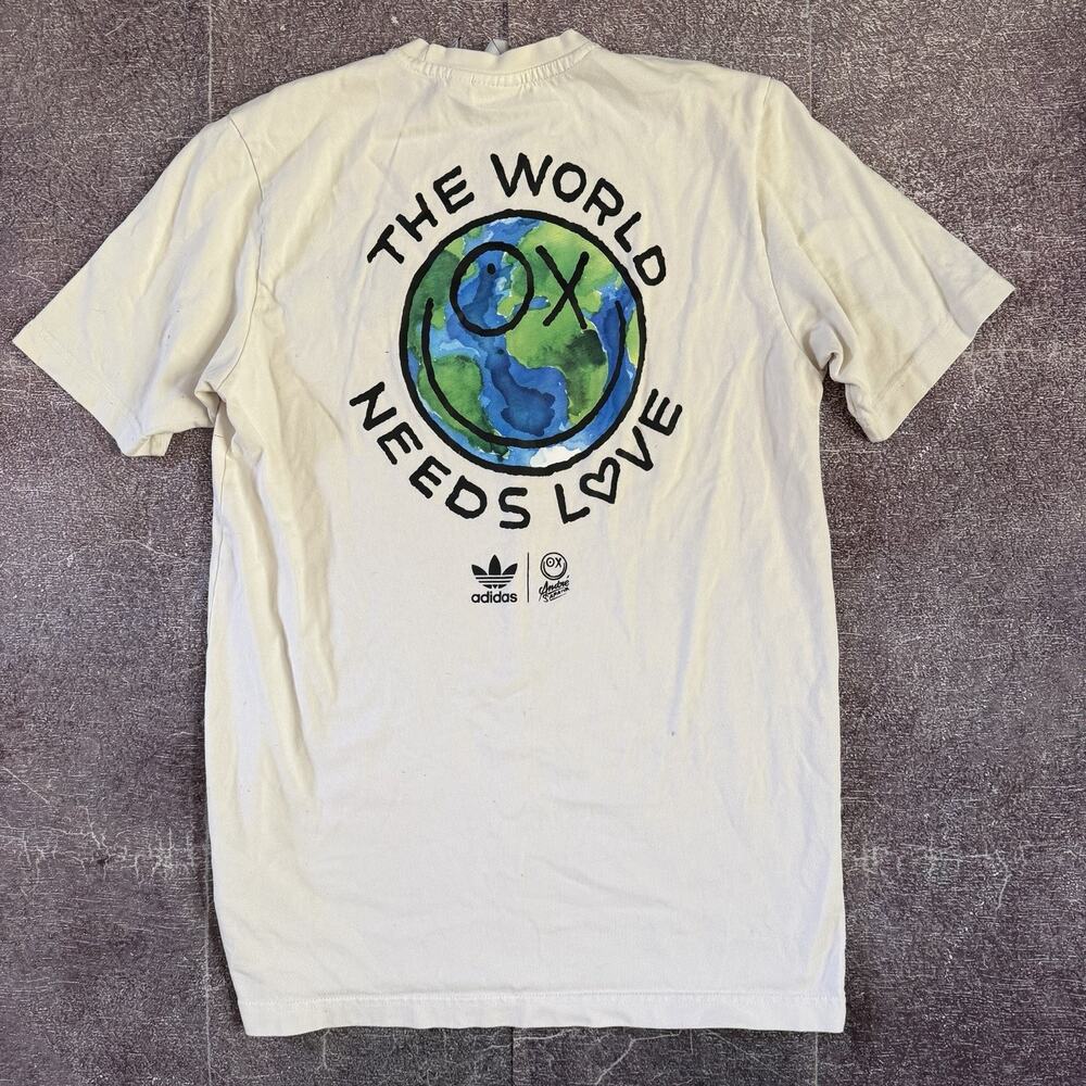 Men's Adidas X Andre Saraiva The World Needs Love White Graphic T Shirt Tee Sz S - Picture 4 of 4